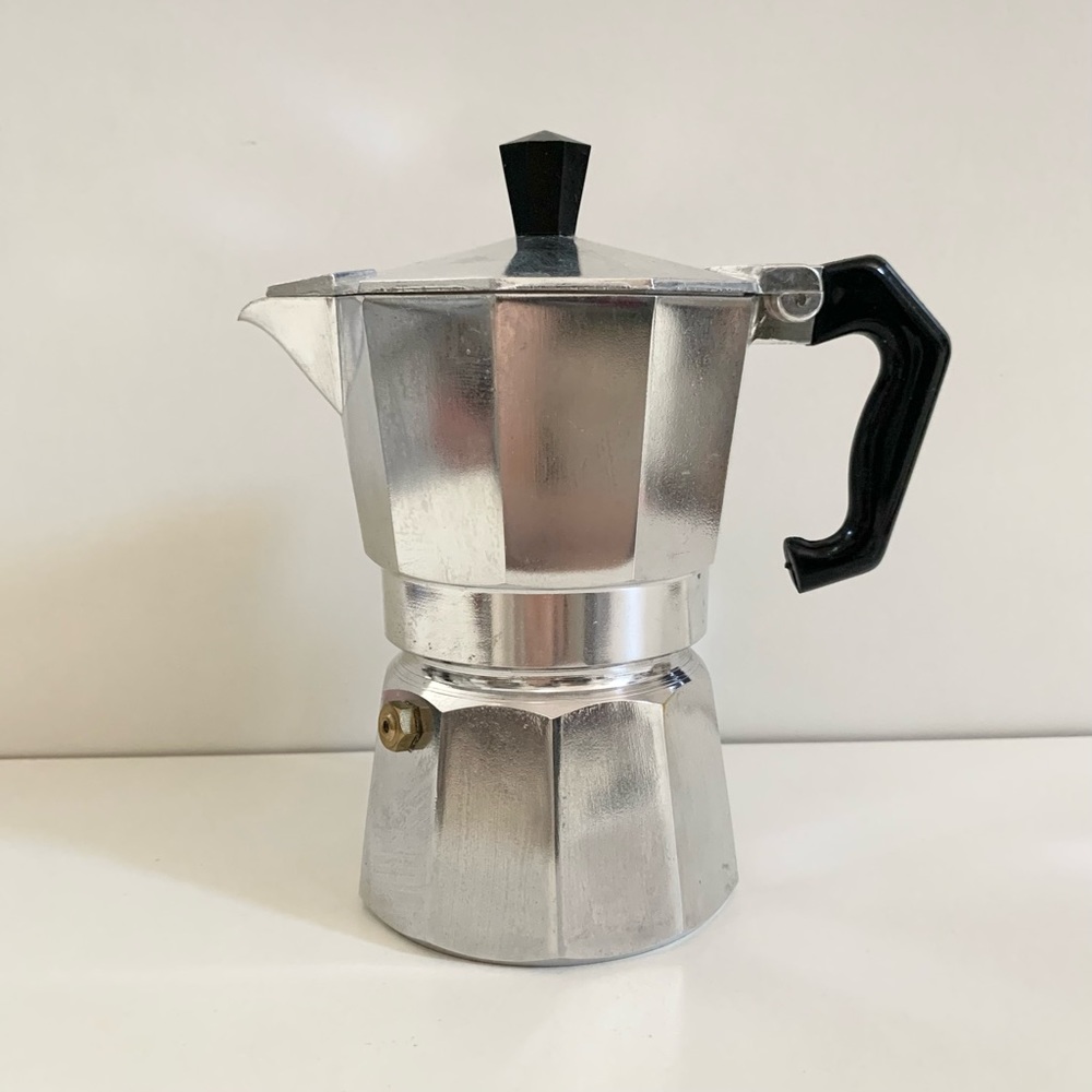 Hold Vintage Italian stovetop espresso maker